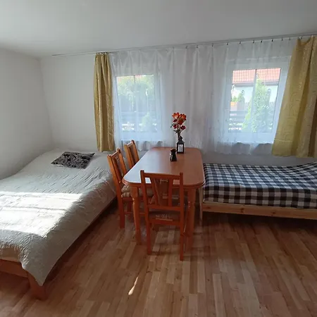 Vakantieboerderij Info - Noclegi, Z Basenem Krzyze