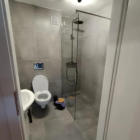 Vakantieboerderij Info - Noclegi, Z Basenem Krzyze