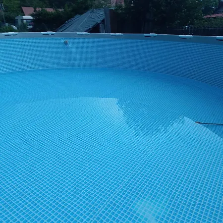 Info - Noclegi, Z Basenem Farm stay